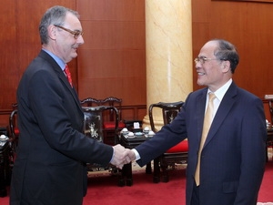 ປະທານສະພາແຫ່ງຊາດ ຫງວຽນຊິງຮຸ່ງ ຕ້ອນຮັບ ຜູ້ອຳນວຍການເຄື່ອນໄຫວພົວພັນຕ່າງປະເທດ EU